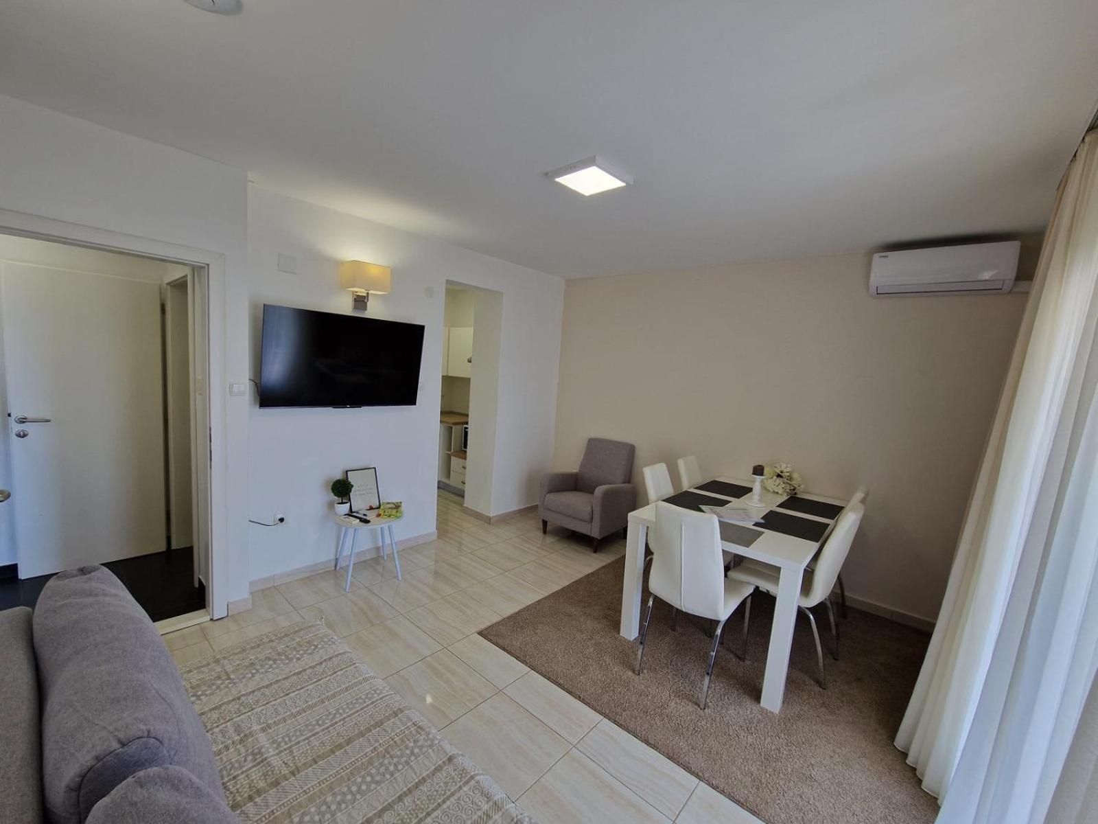 Apartmani Kristijan ซริกเวนิซา ภายนอก รูปภาพ