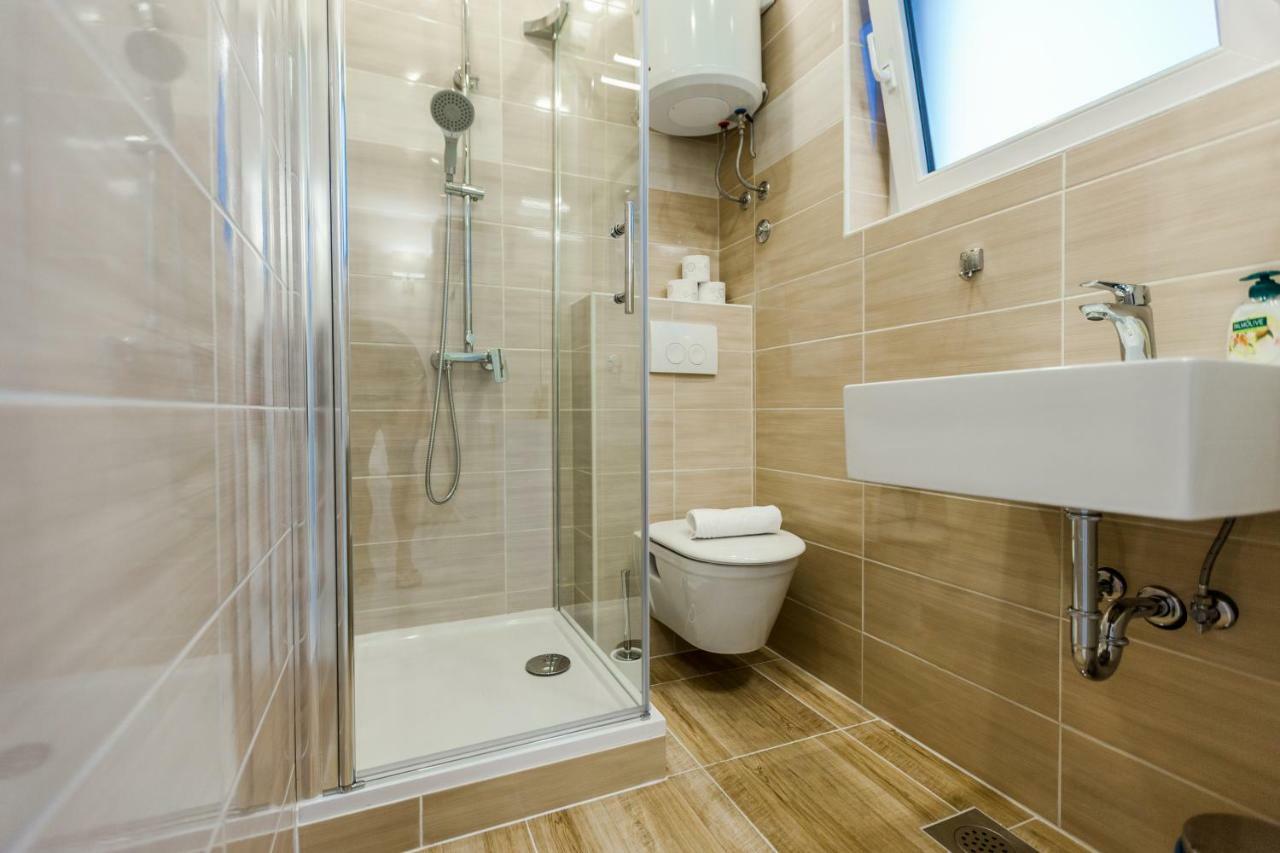 Apartmani Kristijan ซริกเวนิซา ภายนอก รูปภาพ