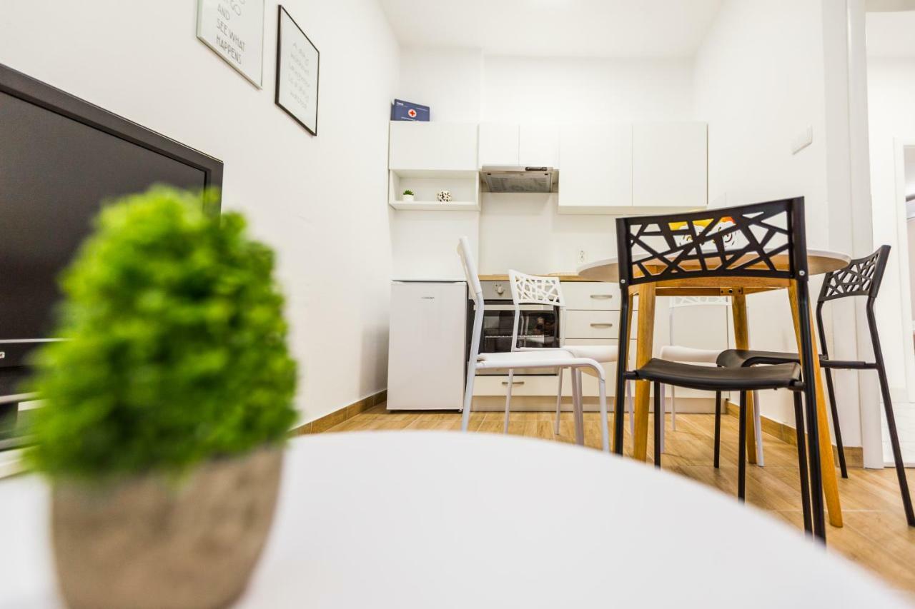 Apartmani Kristijan ซริกเวนิซา ภายนอก รูปภาพ