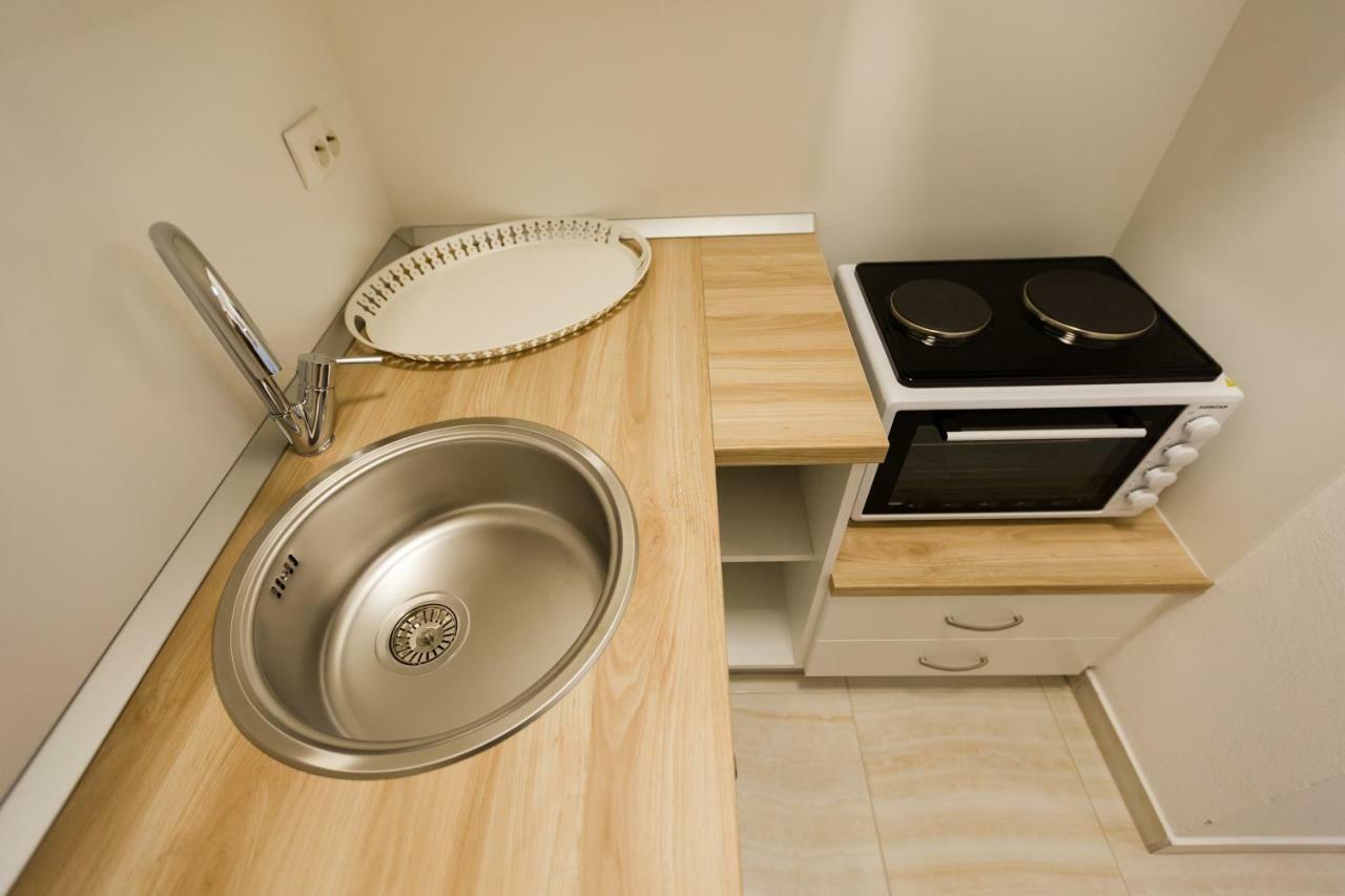 Apartmani Kristijan ซริกเวนิซา ภายนอก รูปภาพ
