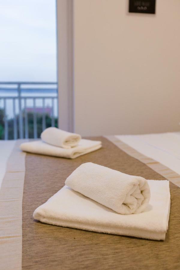 Apartmani Kristijan ซริกเวนิซา ภายนอก รูปภาพ