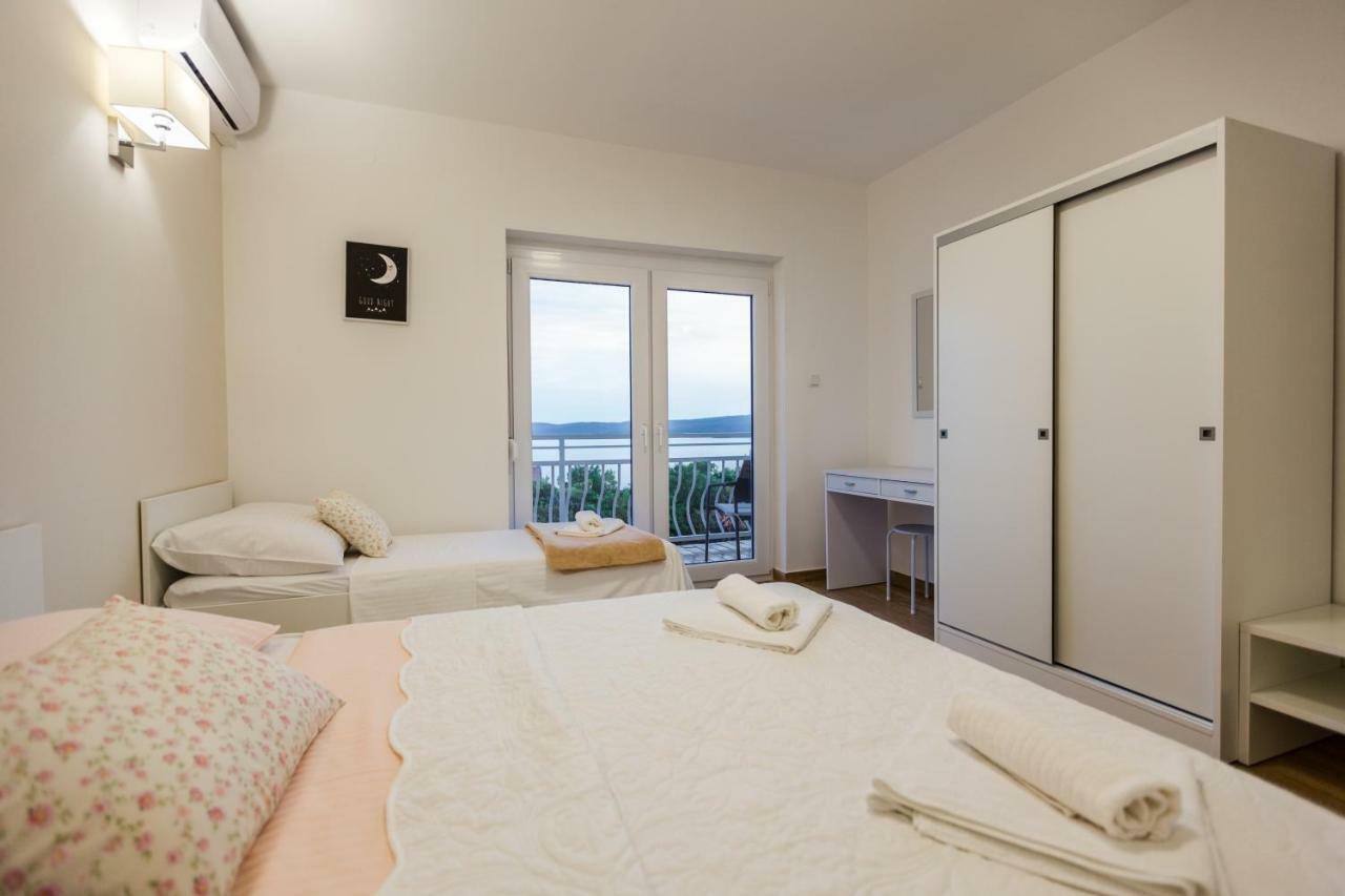 Apartmani Kristijan ซริกเวนิซา ภายนอก รูปภาพ