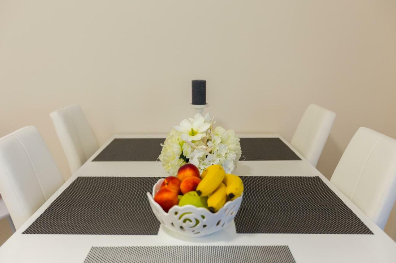 Apartmani Kristijan ซริกเวนิซา ภายนอก รูปภาพ