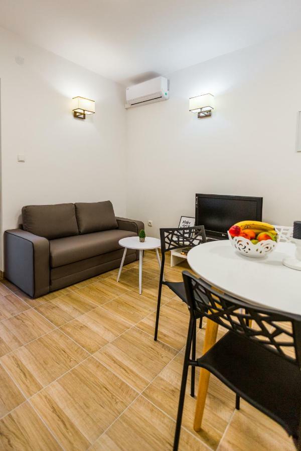 Apartmani Kristijan ซริกเวนิซา ภายนอก รูปภาพ
