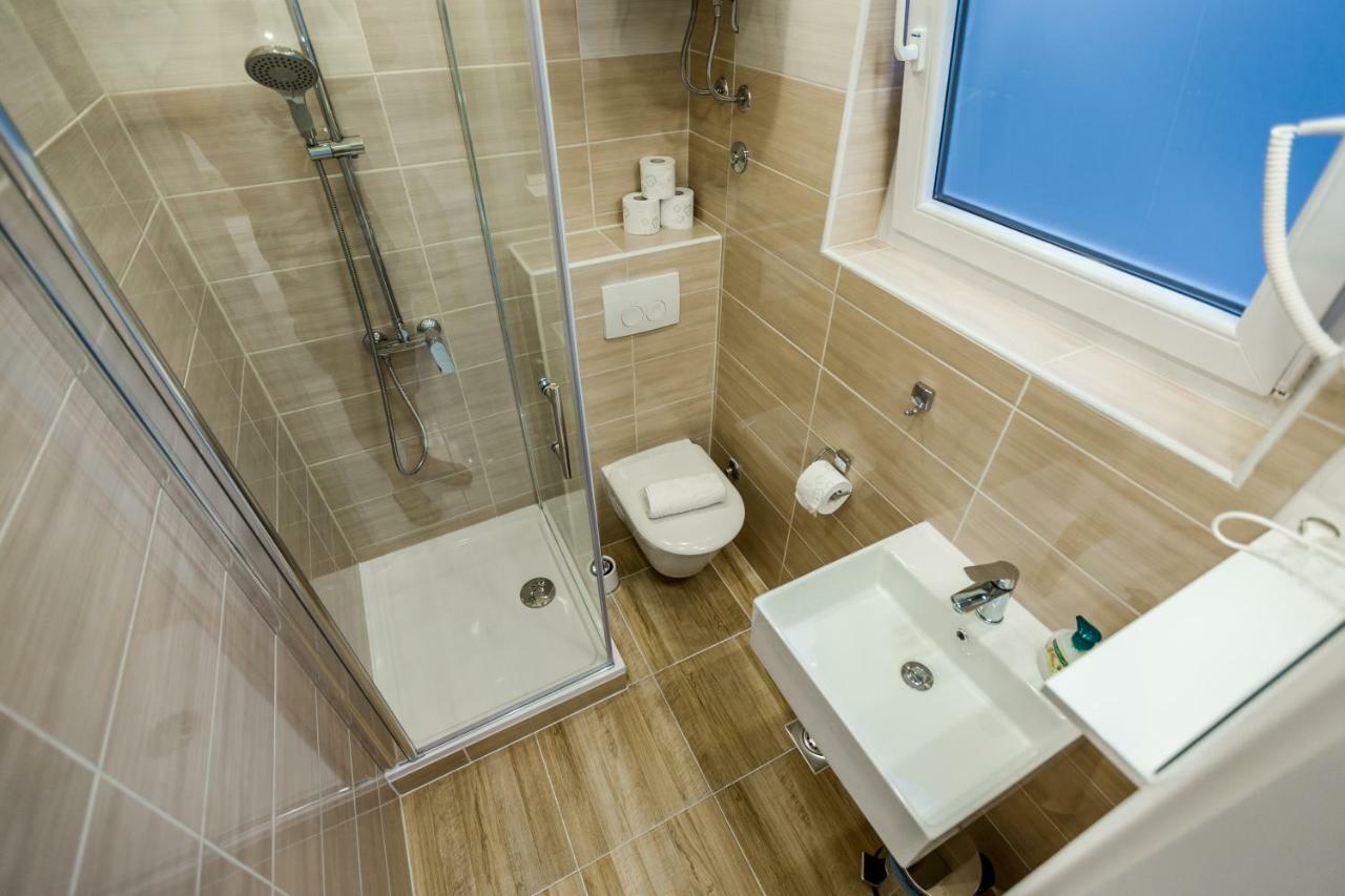 Apartmani Kristijan ซริกเวนิซา ภายนอก รูปภาพ