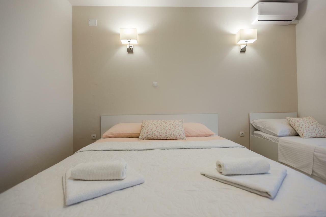 Apartmani Kristijan ซริกเวนิซา ภายนอก รูปภาพ